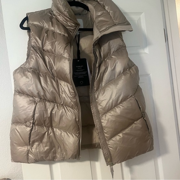 NWT Varley Lightweight Down Gilet - Picture 5 of 6